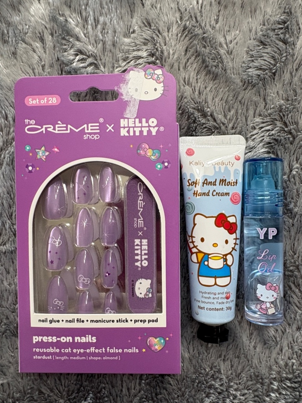 Hello Kitty Bundle - Picture 2 of 8